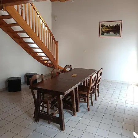 Maison 25 Min Puy Dufou Hébergement de vacances Montournais